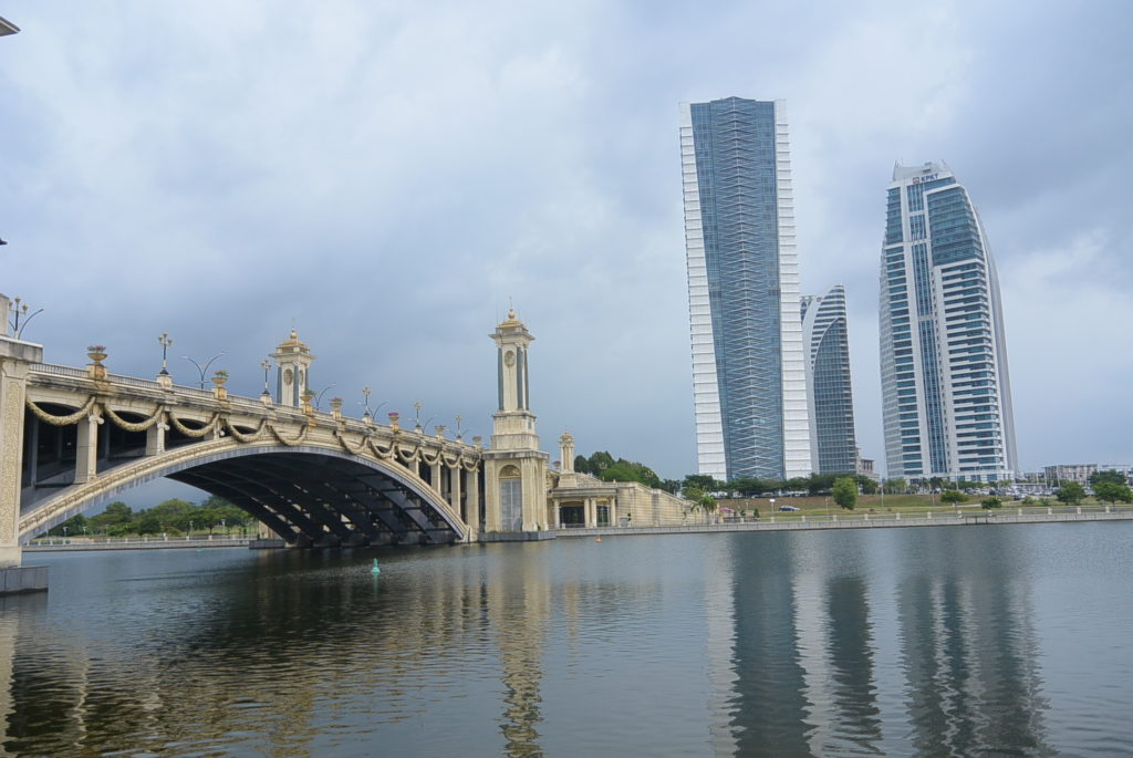 Die Seri Gerilang Bridge, Putrajaya