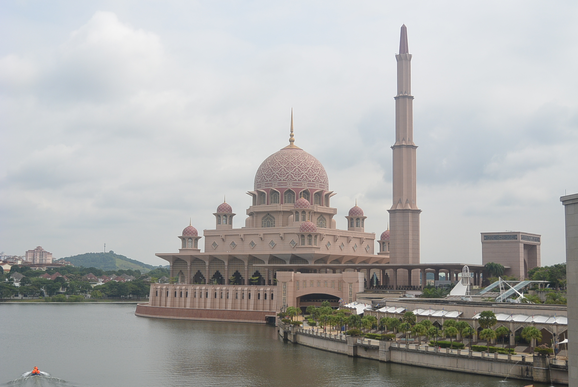 Die Moschee von Putrajaya